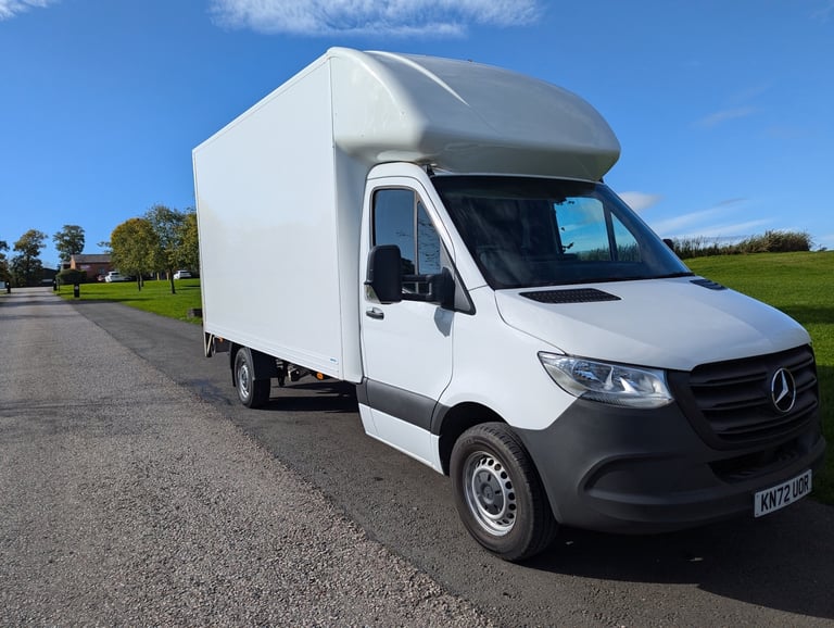  MERCEDES-BENZ SPRINTER 3.5t Progressive Luton Tail Lift