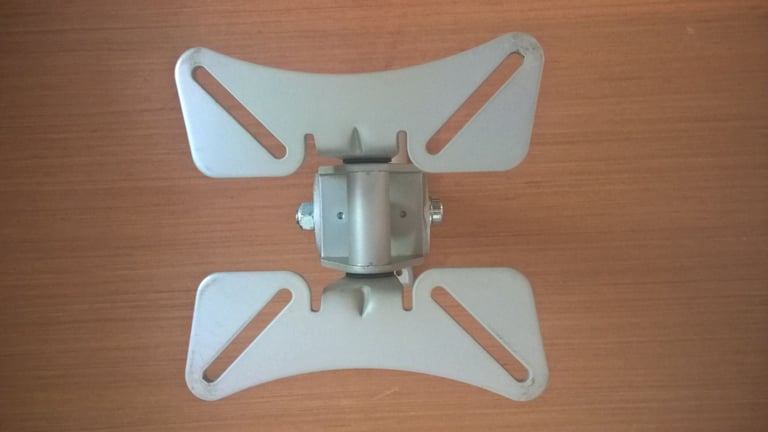 New TV or Monitor wall bracket mount,