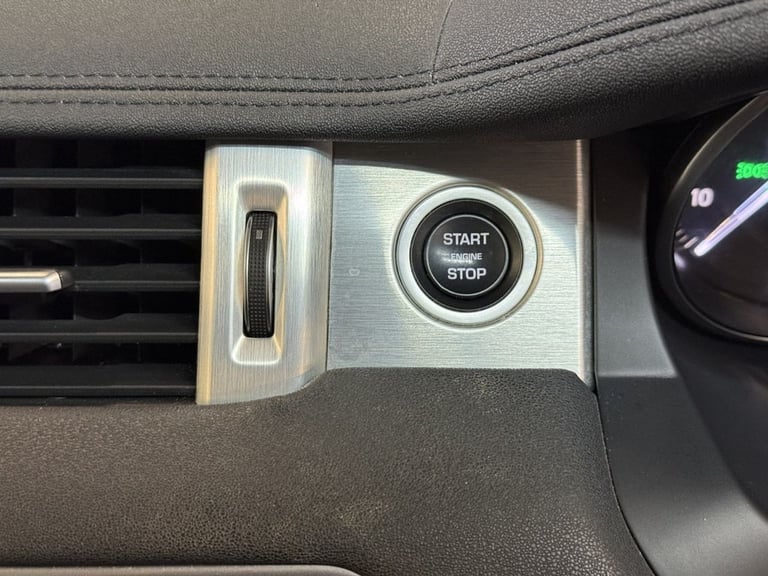 2018 Land Rover Range Rover Evoque 2.0 TD4 SE Tech SUV 5dr Diesel Auto 4WD Euro 6 (s/s) (180 ps) ...