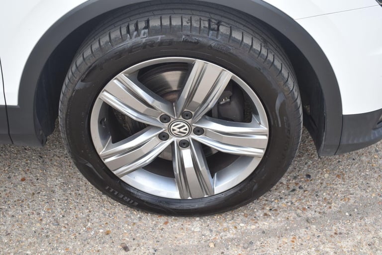 2017 Volkswagen Tiguan 2.0 TDI SEL DSG 4Motion Euro 6 (s/s) 5dr ESTATE Diesel Automatic