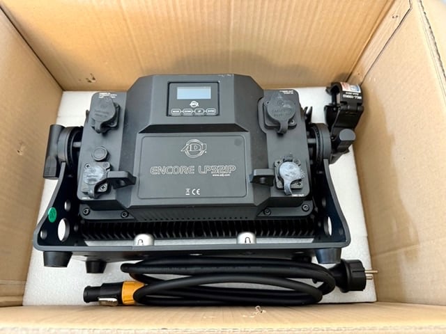 ADJ ENCORE LP32IP RGBL PANEL LED LIGHT