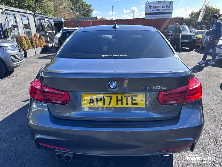 2017 BMW 3 Series 2.0 330e 7.6kWh M Sport Auto Euro 6 (s/s) 4dr SALOON Petrol/Electric Hybrid Aut...
