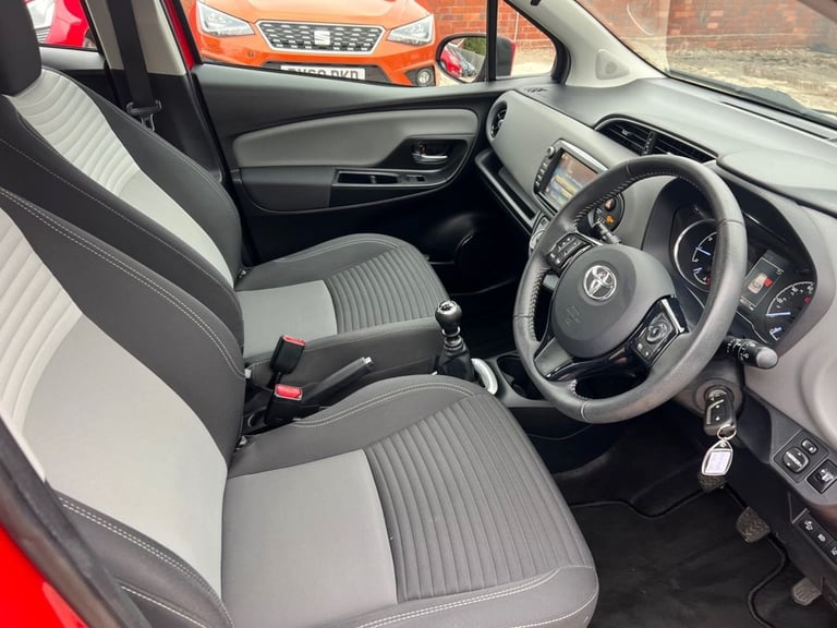 2019 Toyota Yaris 1.5 VVT-i Icon Tech 5dr HATCHBACK PETROL Manual