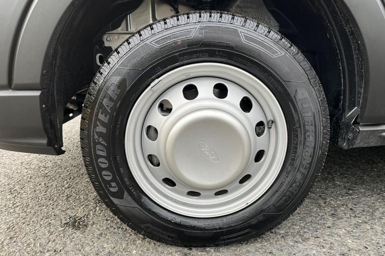 2025 Ford Transit 460 Trend L4 H3 ELWB High Roof 18 Seat Minibus RWD 2.0 EcoBlue 130ps, MANUA Min...