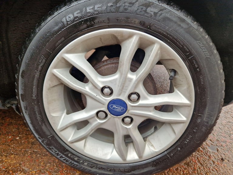 2015 Ford Fiesta 1.0T EcoBoost Zetec Euro 5 (s/s) 5dr Petrol