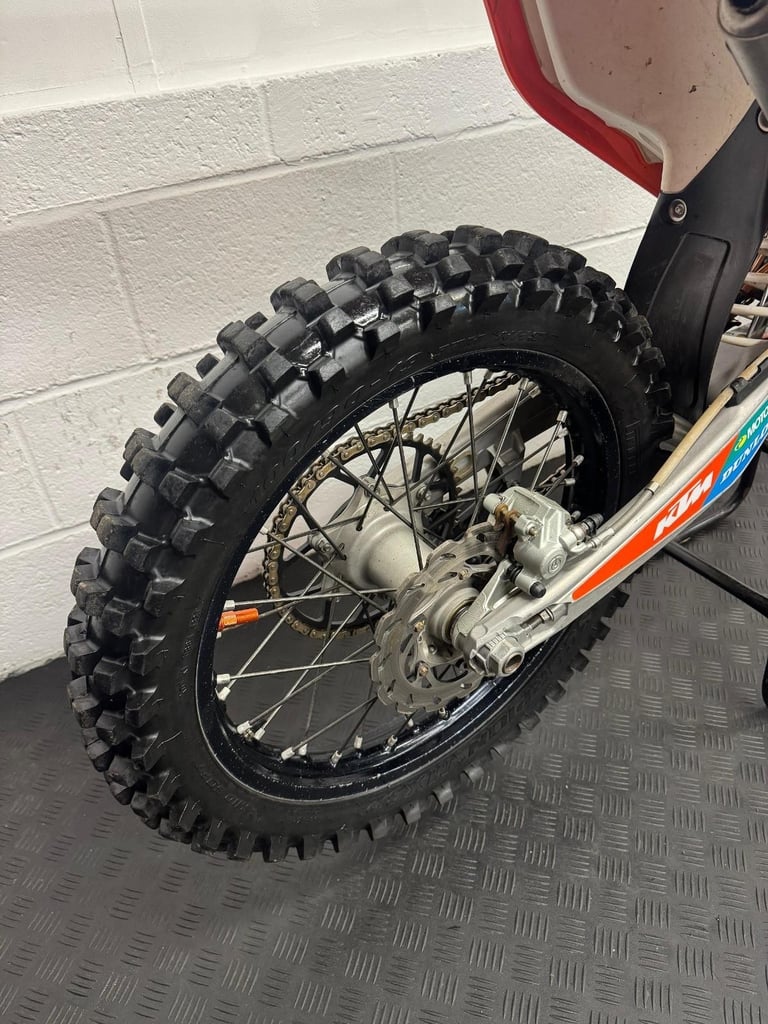 2017 KTM SX 125 Fantastic condition & spec 2 stroke motocross bike