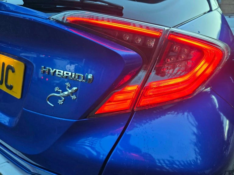 2017 Toyota C-HR 1.8 Hybrid Dynamic 5dr CVT HATCHBACK PETROL/ELECTRIC Automatic
