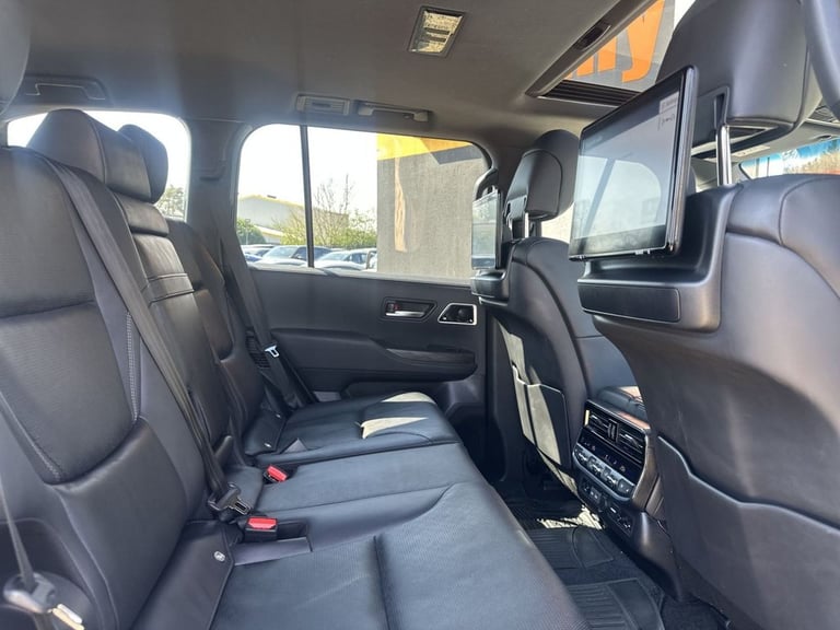 2024 74 TOYOTA LAND CRUISER 3.3L TWIN-TURBO DIESEL 300 V6 TD AUTO SAHARA ZX DIES
