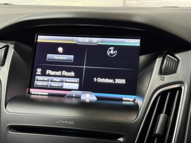 2016 Ford Focus 1.5 TDCi EcoBoost ST-Line Estate 5dr Diesel Manual Euro 6 (s/s) (120 ps) Estate D...