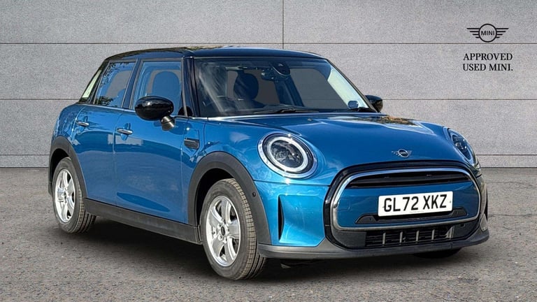image for 2022 MINI Hatch 1.5 Cooper Classic 5dr Auto HATCHBACK PETROL Automatic