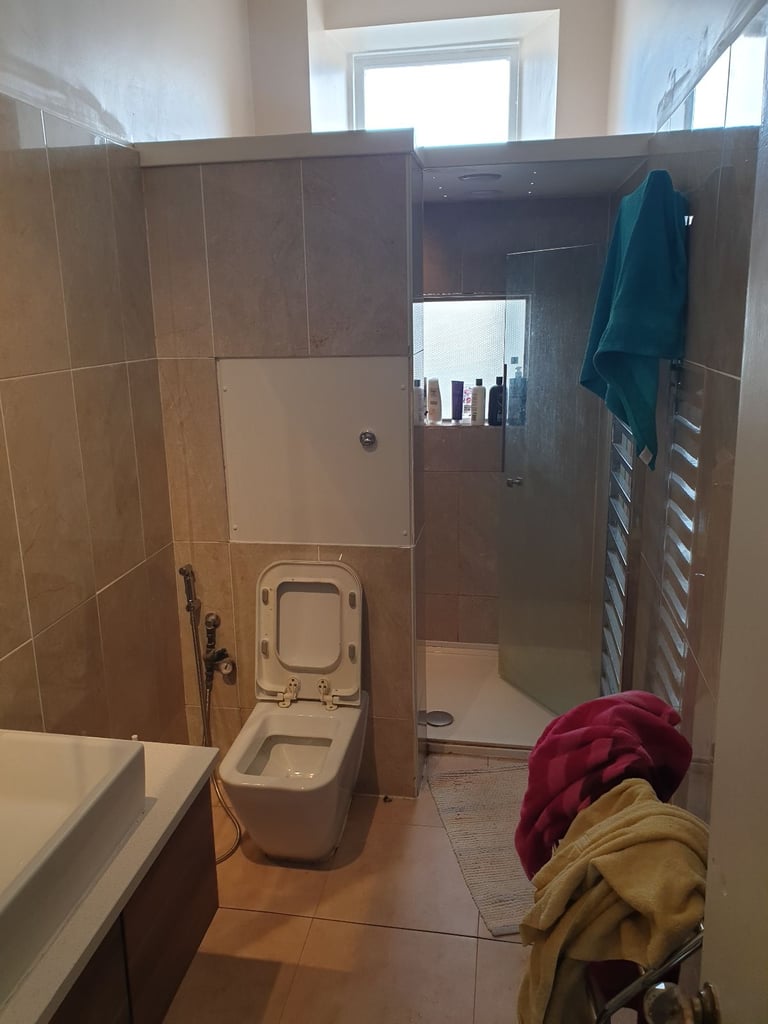 Room for rent in 4 bedroom HMO on Great Western Road