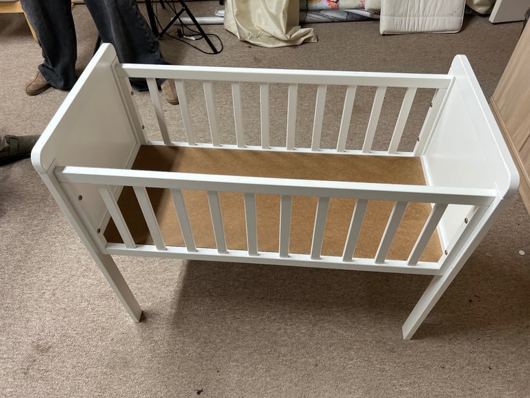 image for White Wooden Baby Crib / Photography Prop