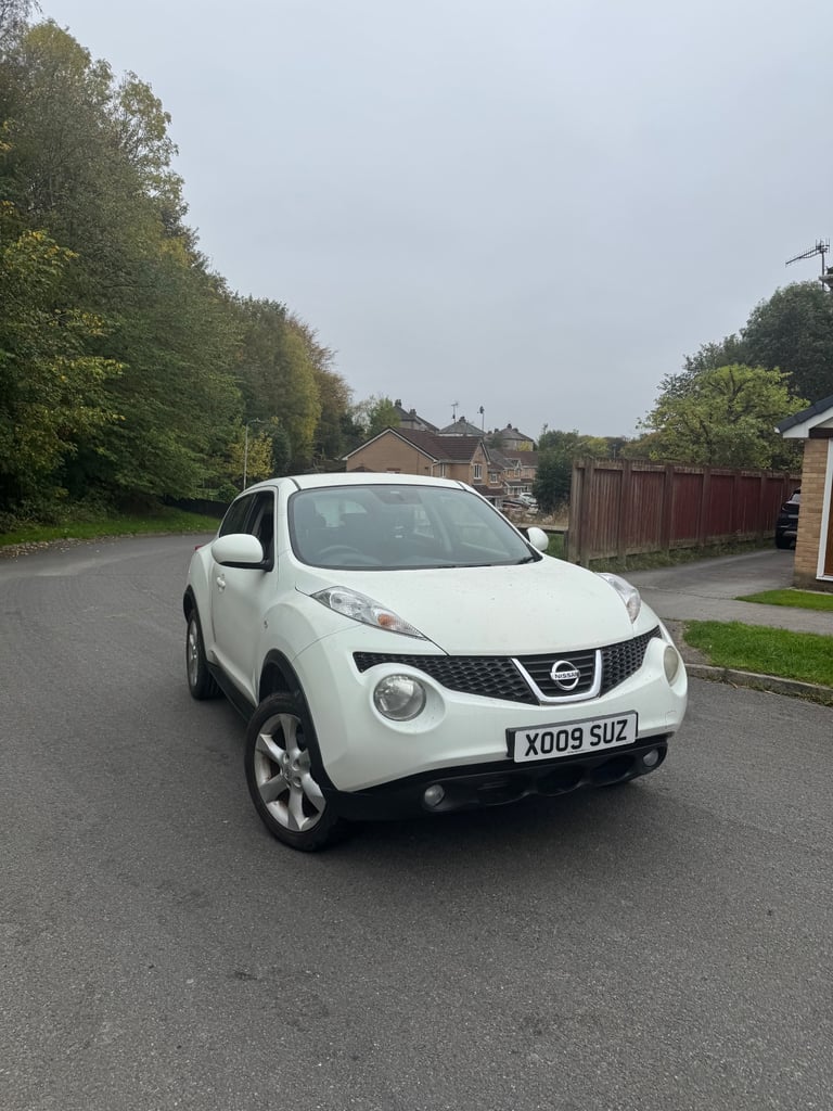 Nissan, JUKE, Hatchback, 2011, Manual, 1461 (cc), 5 doors