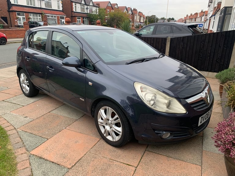Vauxhall corsa 1.4 petrol , manual , 2008 - Image 3