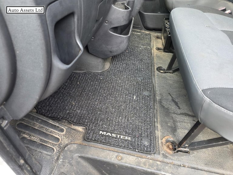 2015 Renault Master MML35dCi 125 Business Medium Roof Van PANEL VAN DIESEL Manual
