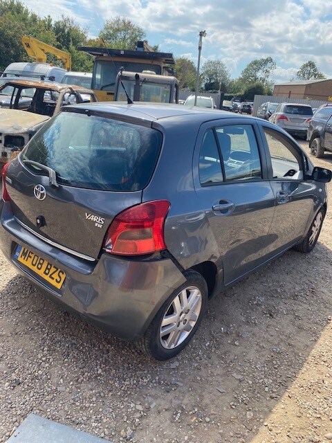 2008 Toyota Yaris 1.3 VVT-i TR 5dr DAMAGED REPAIRABLE SALVAGE HATCHBACK Petrol Manual - Image 3