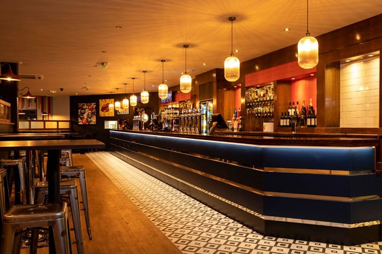 BRAND NEW STATIC CARAVAN FOR SALE AT BROADLAND SANDS HOLIDAY PARK - 11.5 MONTH OWNER SEASON!