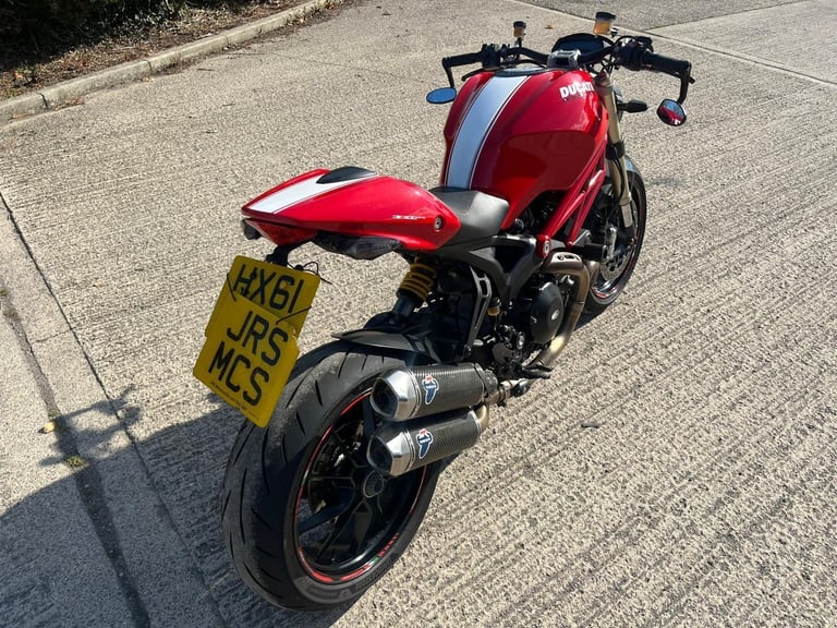 2011 61 DUCATI MONSTER 1100 M1100 E-a M1100E RED TERMIGNONI NAKED MUSCLE HISTORY