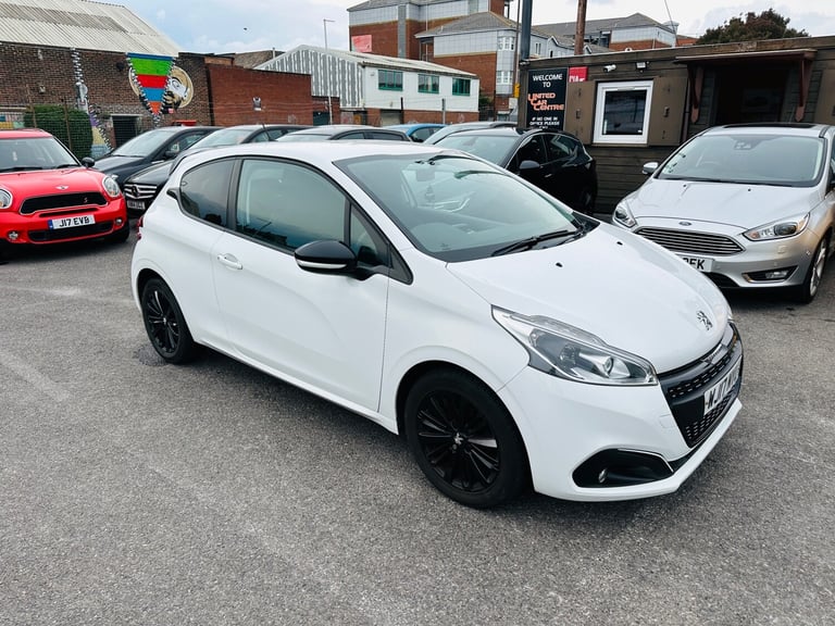 2017 Peugeot 208 1.2 PureTech 82 Black Edition 3dr HATCHBACK Petrol Manual