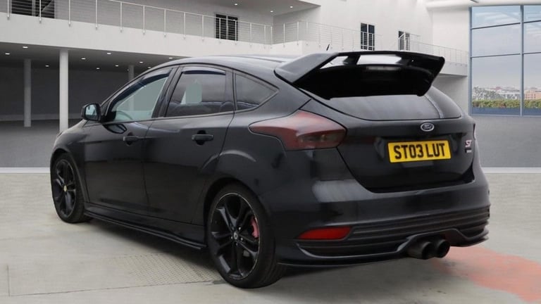 2018 Ford Focus 2.0T EcoBoost ST-3 Navigation 5dr HATCHBACK PETROL Manual