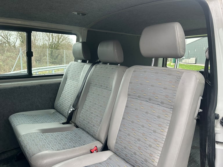 2012 Volkswagen Transporter 2.0 TDI 102PS Kombi Van Diesel
