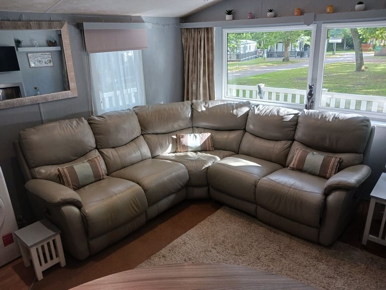Static Caravan Sited On Hoburne Bashley, Hampshire 