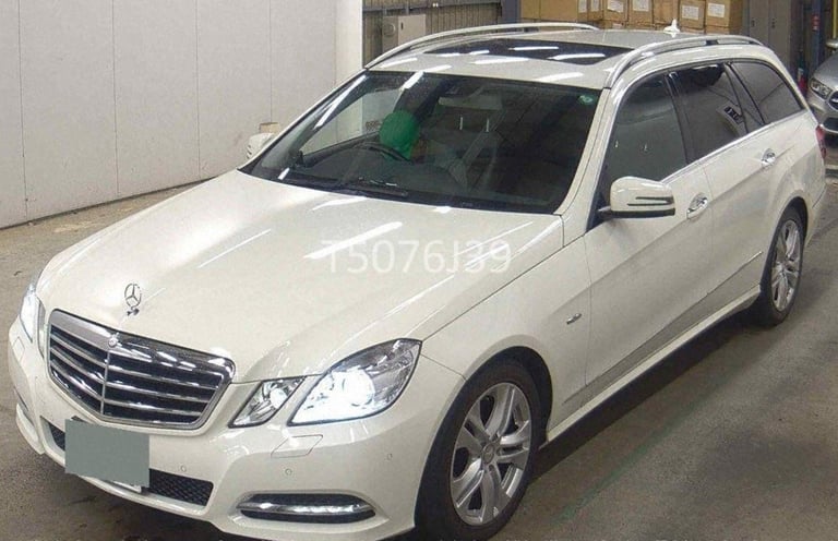 2011 Mercedes-Benz E-Class E350 3.0 BLUE EFFICIENCY DIESEL AUTO ESTATE * ONLY 24000 MILES * TOP G...