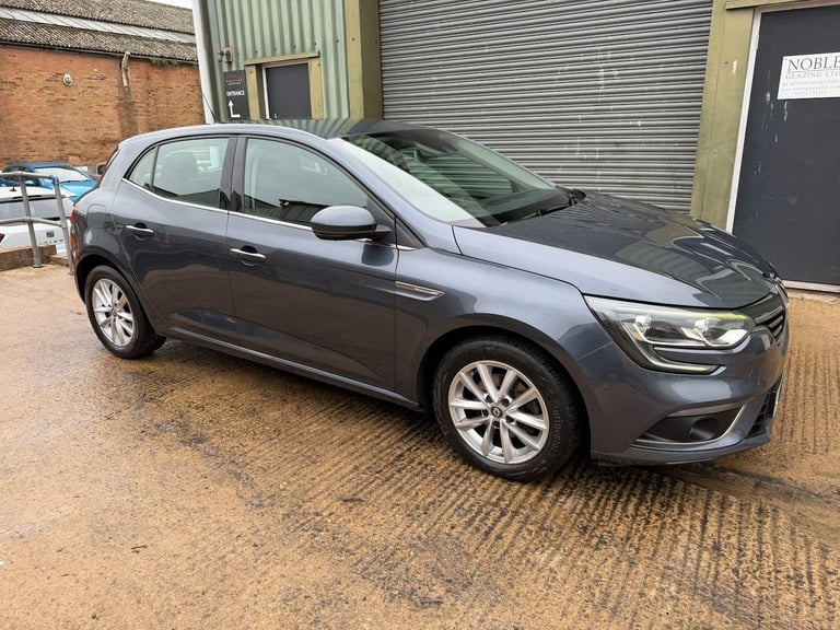 2017 Renault Megane 1.5 dCi Dynamique Nav 5dr HATCHBACK DIESEL Manual