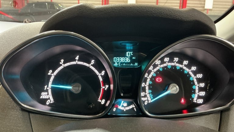 FINANCE AVAILABLE 2016 FORD FORD FIESTA 1.0 T EcoBoost Zetec LONG MOT 2 KEYS