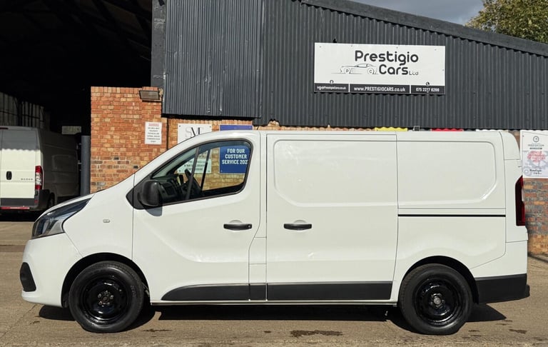2019 Renault Trafic 1.6 dCi 27 Business+ SWB Standard Roof Euro 6 5dr Diesel