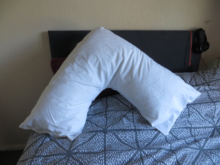 image for V Pillow & Case. Pregancy/Nursing Mums/Elderly/Reading in bed