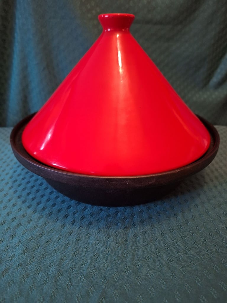 image for CAST IRON TAGINE