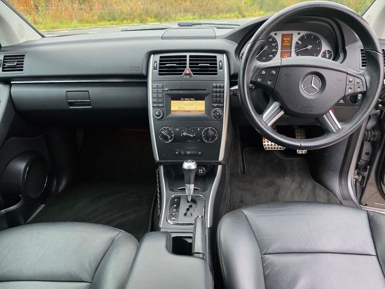 Mercedes-Benz b160 automatic petrol low miles 