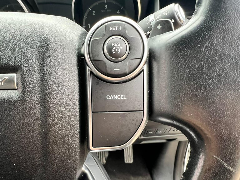 2018 Land Rover Discovery 3.0 TD V6 SE Auto 4WD Euro 6 (s/s) 5dr ESTATE Diesel Automatic