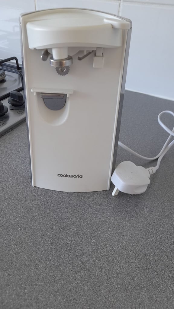 Cookworks electric can opener, only used a couple of times