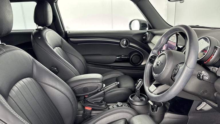 2022 MINI Hatch 1.5 Cooper Exclusive 3dr Auto Petrol Hatchback Hatchback Petrol Automatic