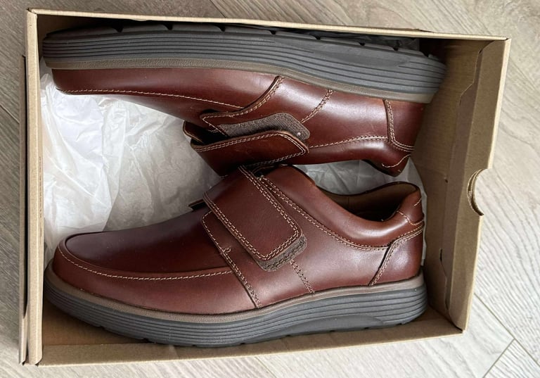 SHOES NEW