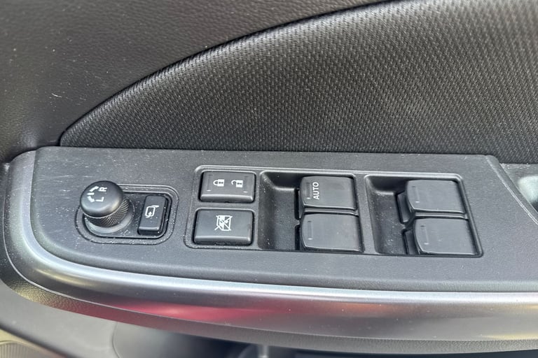 2023 Suzuki Swift 1.2 Dualjet 83 12V Hybrid SZ5 5dr Auto Hatchback Petrol Automatic