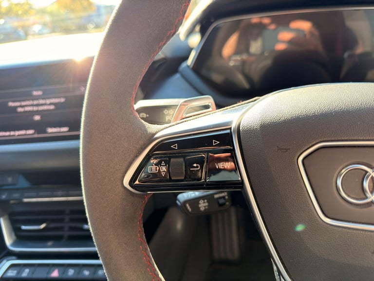 2023 Audi RS e-tron GT 93.4kWh Carbon Vorsprung Saloon 4dr Electric Auto quattro (598 ps) COUPE E...