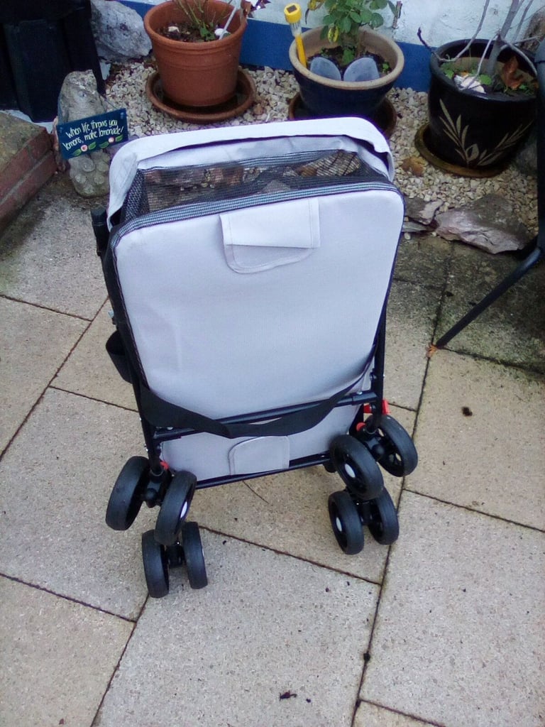 Pet stroller