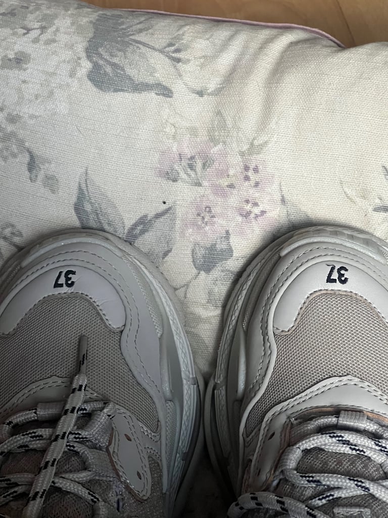  Size 4.5-5 Balenciaga trainers £150