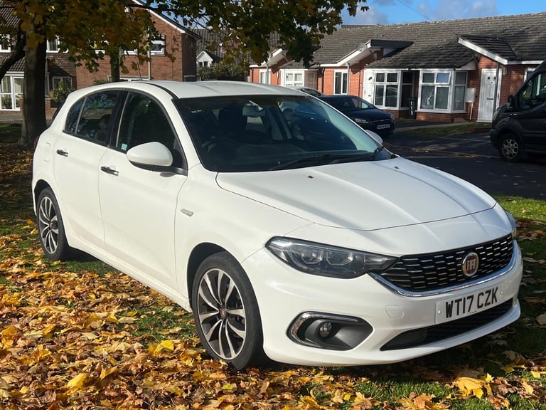 2017 Fiat Tipo 1.4 Lounge 5dr HATCHBACK Petrol Manual