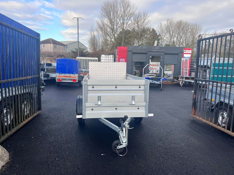 BRAND NEW 6FT X 4FT SINGLE AXLE DOUBLE BROADSIDE TRAILER WITH RAMP