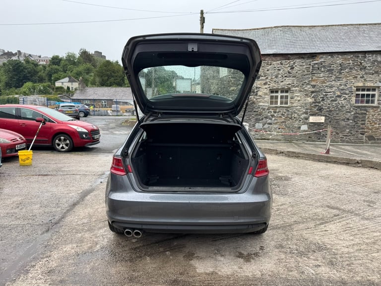 2015 Audi A3 2.0 TDI SE Technik 5dr HATCHBACK Diesel Manual