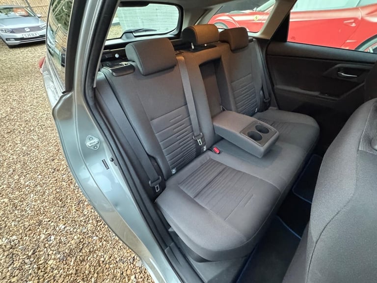 2015 Toyota Auris 1.8 VVT-h Icon Touring Sports CVT Euro 6 (s/s) 5dr ESTATE Petrol/Electric Hybri...