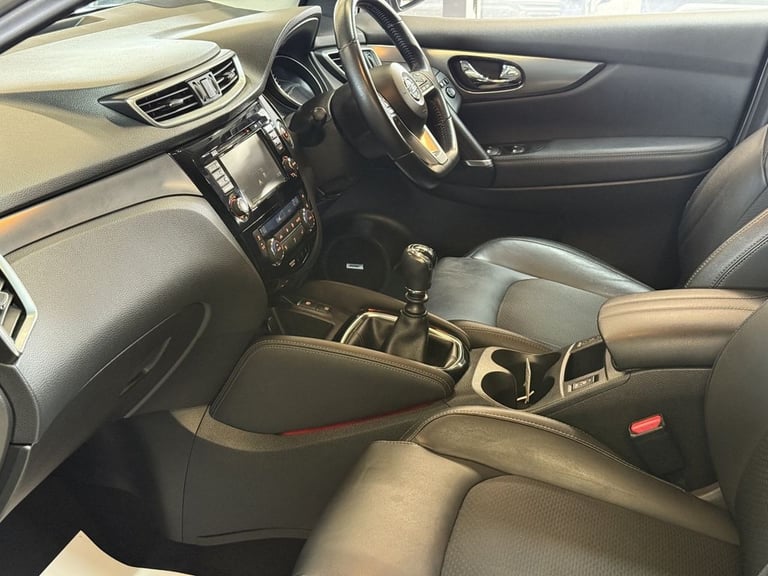 2017 Nissan Qashqai 1.5 dCi Tekna SUV 5dr Diesel Manual Euro 6 (s/s) (110 ps) HATCHBACK Diesel Ma...
