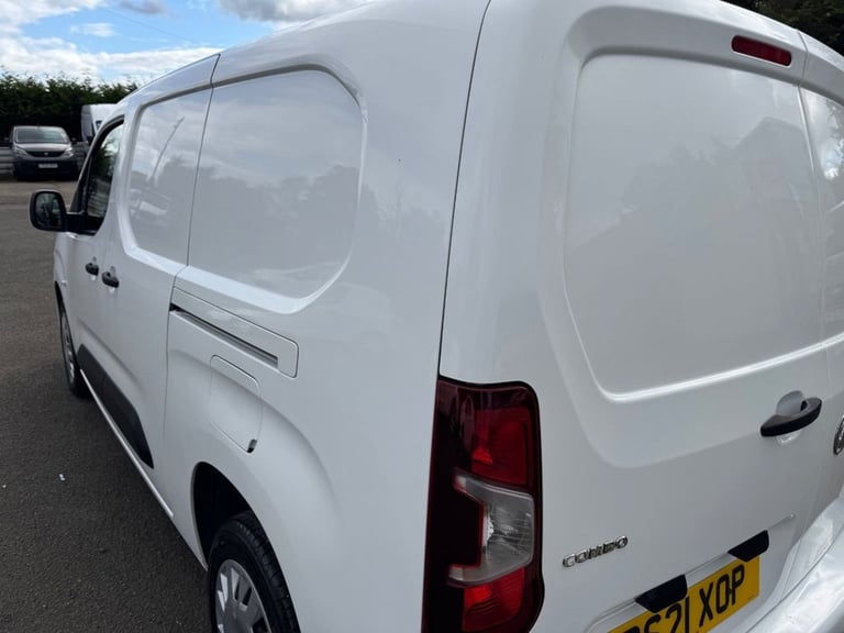 2021 Vauxhall Combo 1.5 Turbo D 2300 Sportive Panel Van 6dr Diesel Manual L2 H1 Euro 6 (100 ps) P...