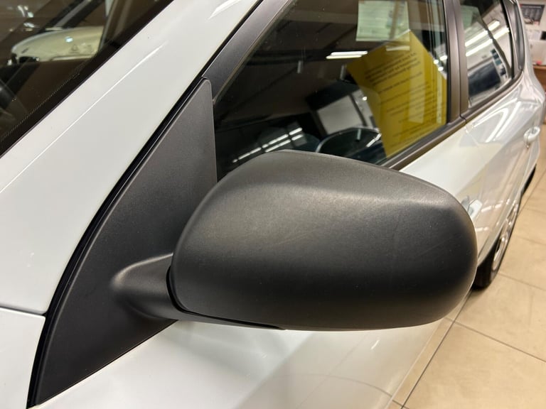 2011 Kia Ceed 1.4 1 Euro 5 5dr HATCHBACK Petrol Manual