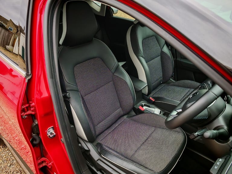 2023 Renault Captur 1.6 E-Tech full hybrid 145 Techno 5dr Auto Hatchback Hybrid Automatic
