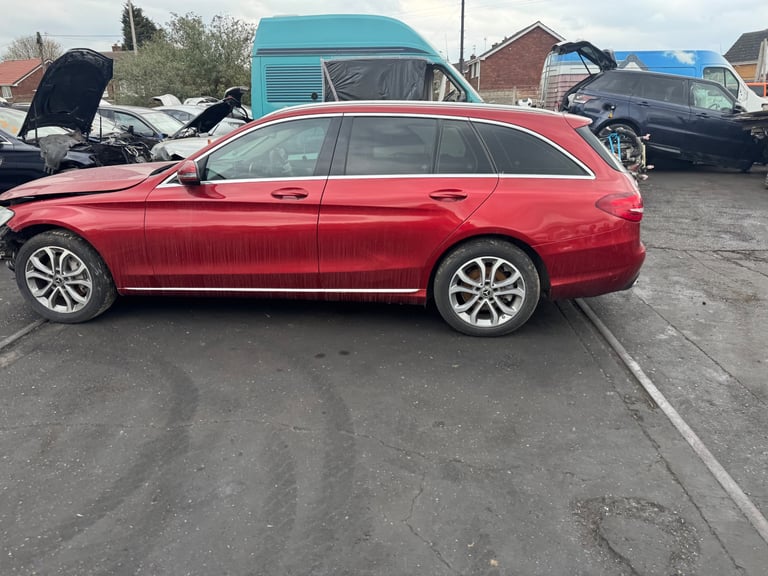 Breaking for parts Mercedes c class estate 2016 2.1d auto